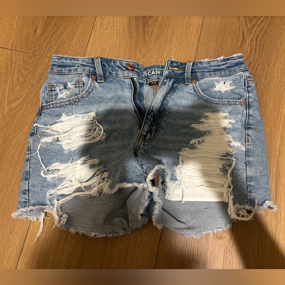 AE mom shorts size 6